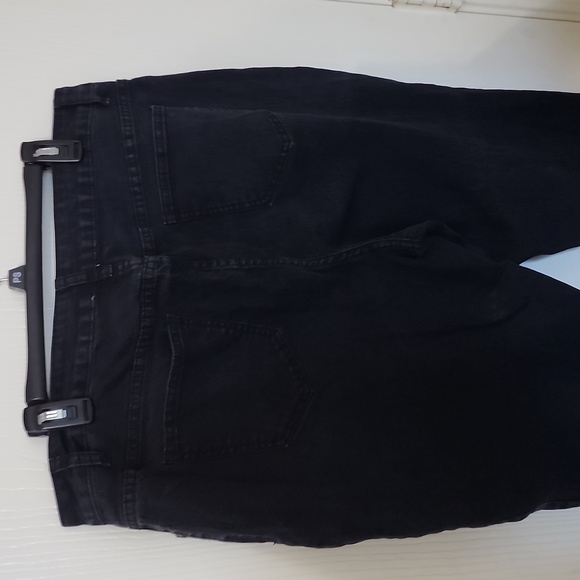 Flawless Skinny Jeans - Picture 4 of 4